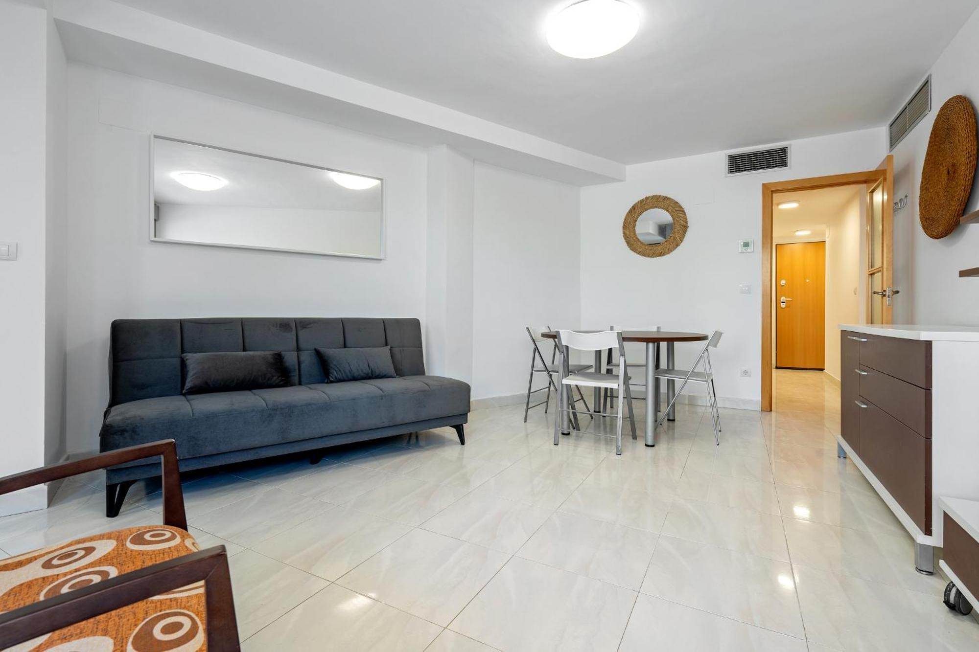 Hauzify I Apartament Mestral Cambrils Exterior foto